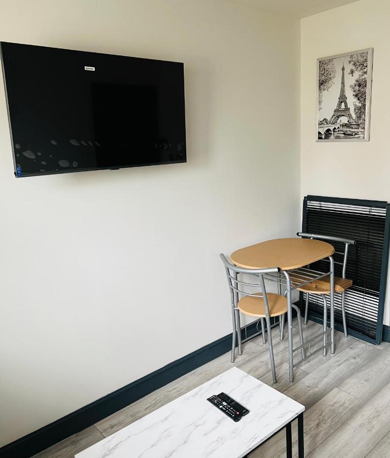 Green Lantern, Private En-Suite Double Bedroom Aveley Εξωτερικό φωτογραφία
