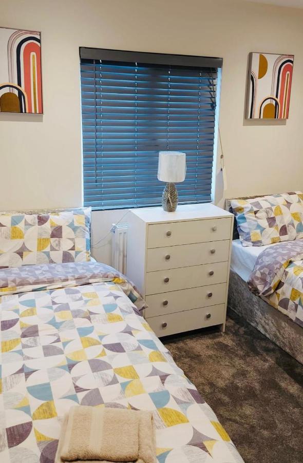 Green Lantern, Private En-Suite Double Bedroom Aveley Εξωτερικό φωτογραφία