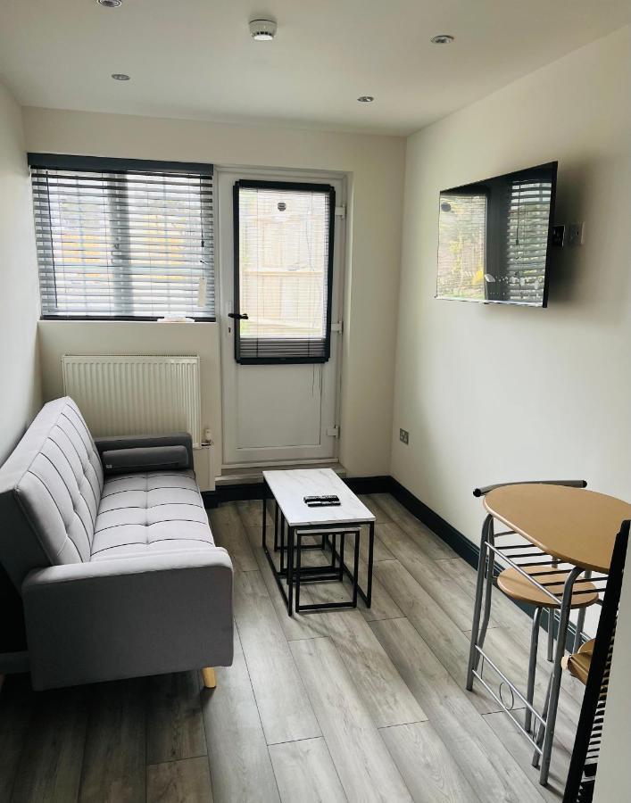 Green Lantern, Private En-Suite Double Bedroom Aveley Εξωτερικό φωτογραφία
